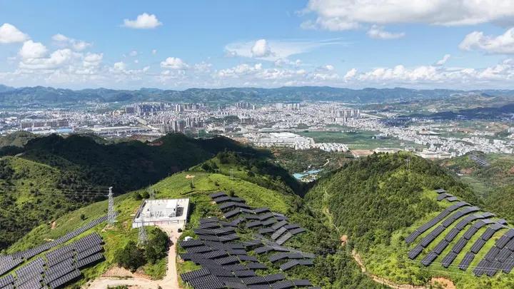 广南：激活阳光存折 光伏产业赋能乡村振兴
